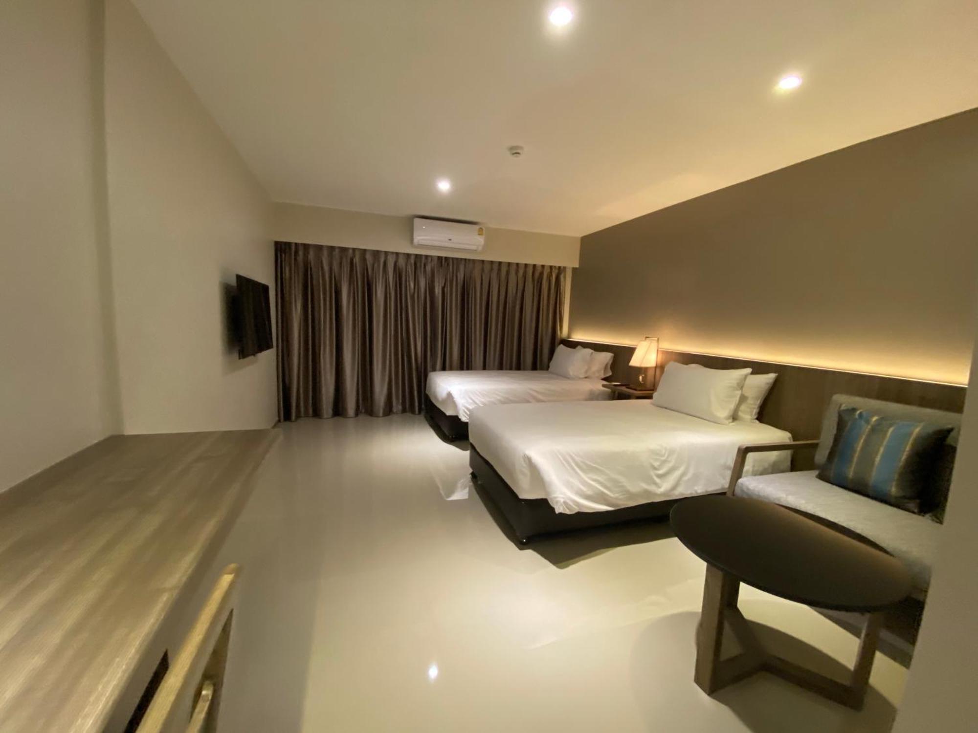 The Madera Lodge Pattaya Haat Jomtien Eksteriør bilde